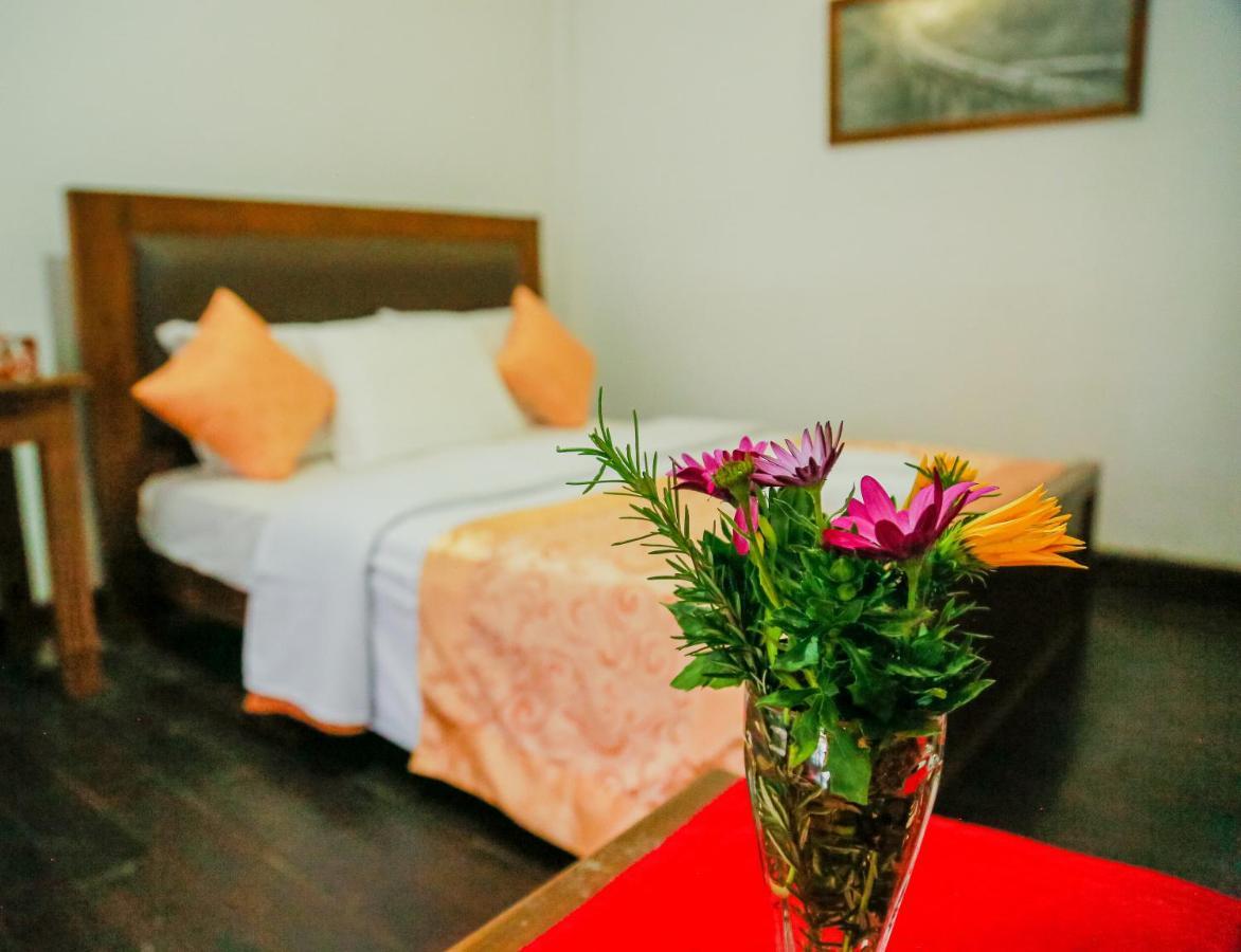 Top Vanice Nuwara Eliya Exterior photo